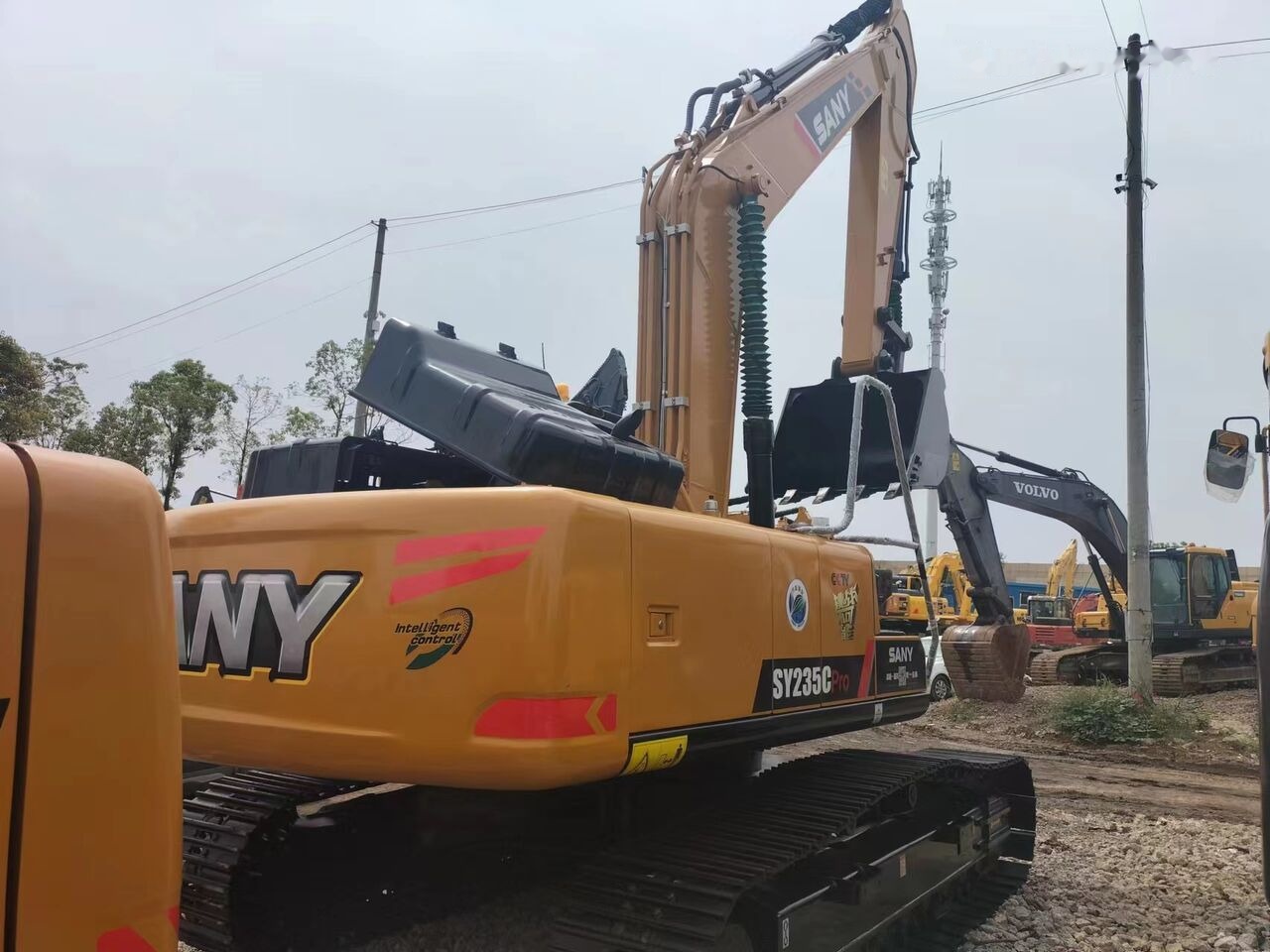 Sany SY235C - Crawler excavator: picture 5 Sany SY235C - Crawler excavator: picture 5