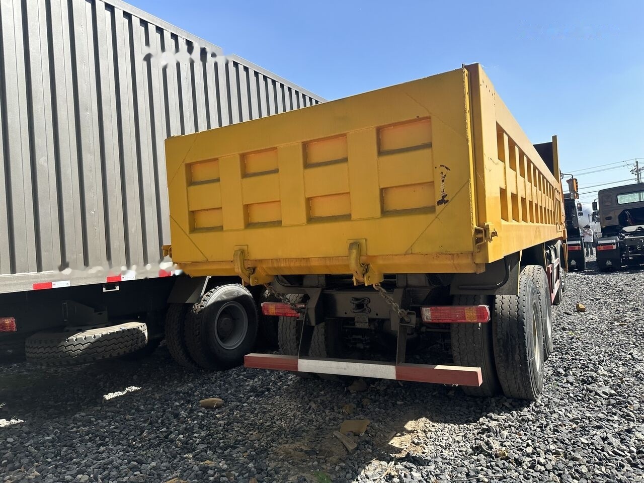 Tipper Shacman F3000: picture 6