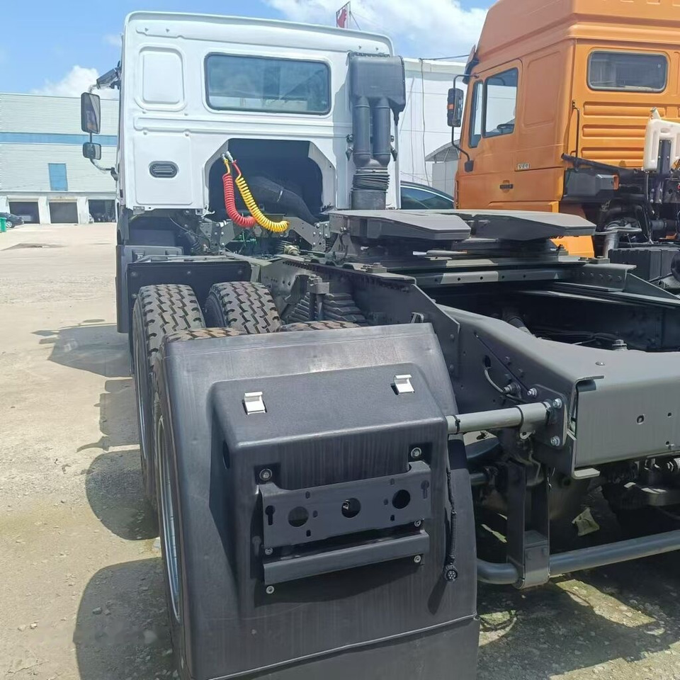Howo 371 - Tractor unit: picture 1 Howo 371 - Tractor unit: picture 1