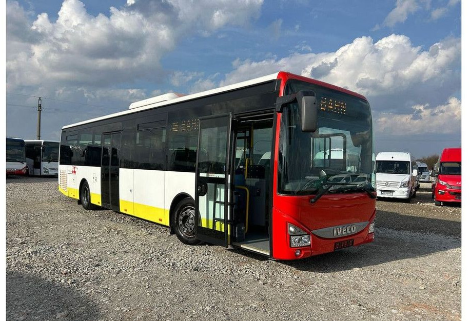 Iveco Crossway LE - Suburban bus: picture 2 Iveco Crossway LE - Suburban bus: picture 2