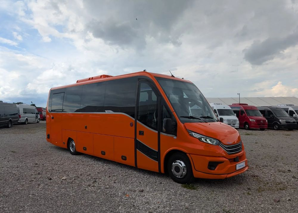 Iveco Daily - Minibus, Passenger van: picture 3 Iveco Daily - Minibus, Passenger van: picture 3