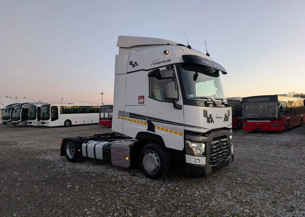 Renault T440 - Tractor unit: picture 2 Renault T440 - Tractor unit: picture 2