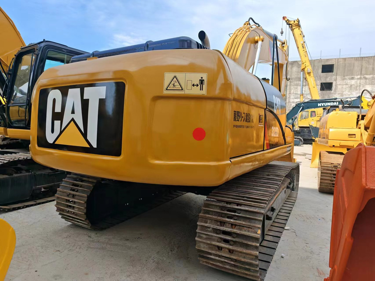 CAT 320D 320D2 320 - Crawler excavator: picture 1 CAT 320D 320D2 320 - Crawler excavator: picture 1