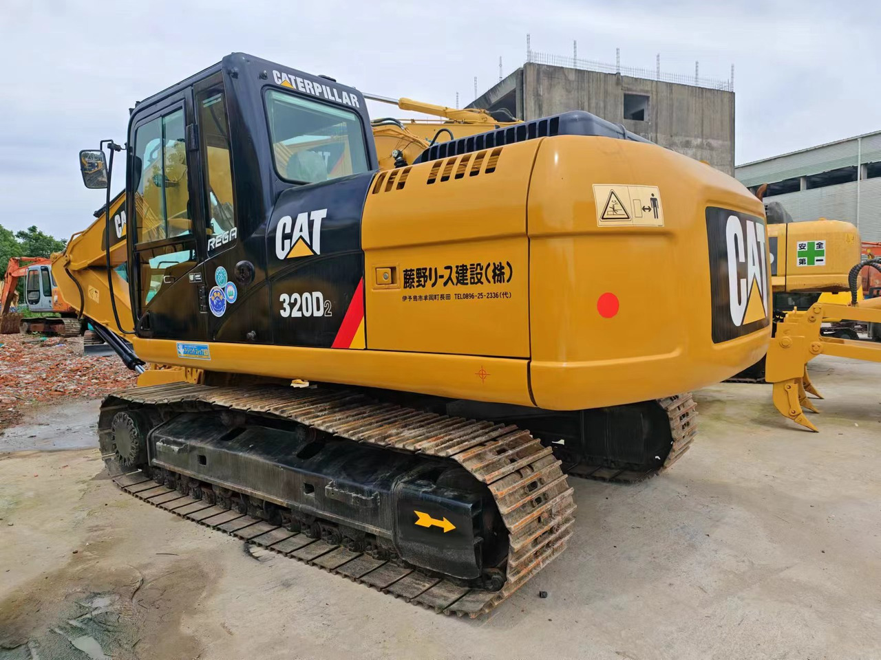 CAT 320D 320D2 320DL - Crawler excavator: picture 1 CAT 320D 320D2 320DL - Crawler excavator: picture 1
