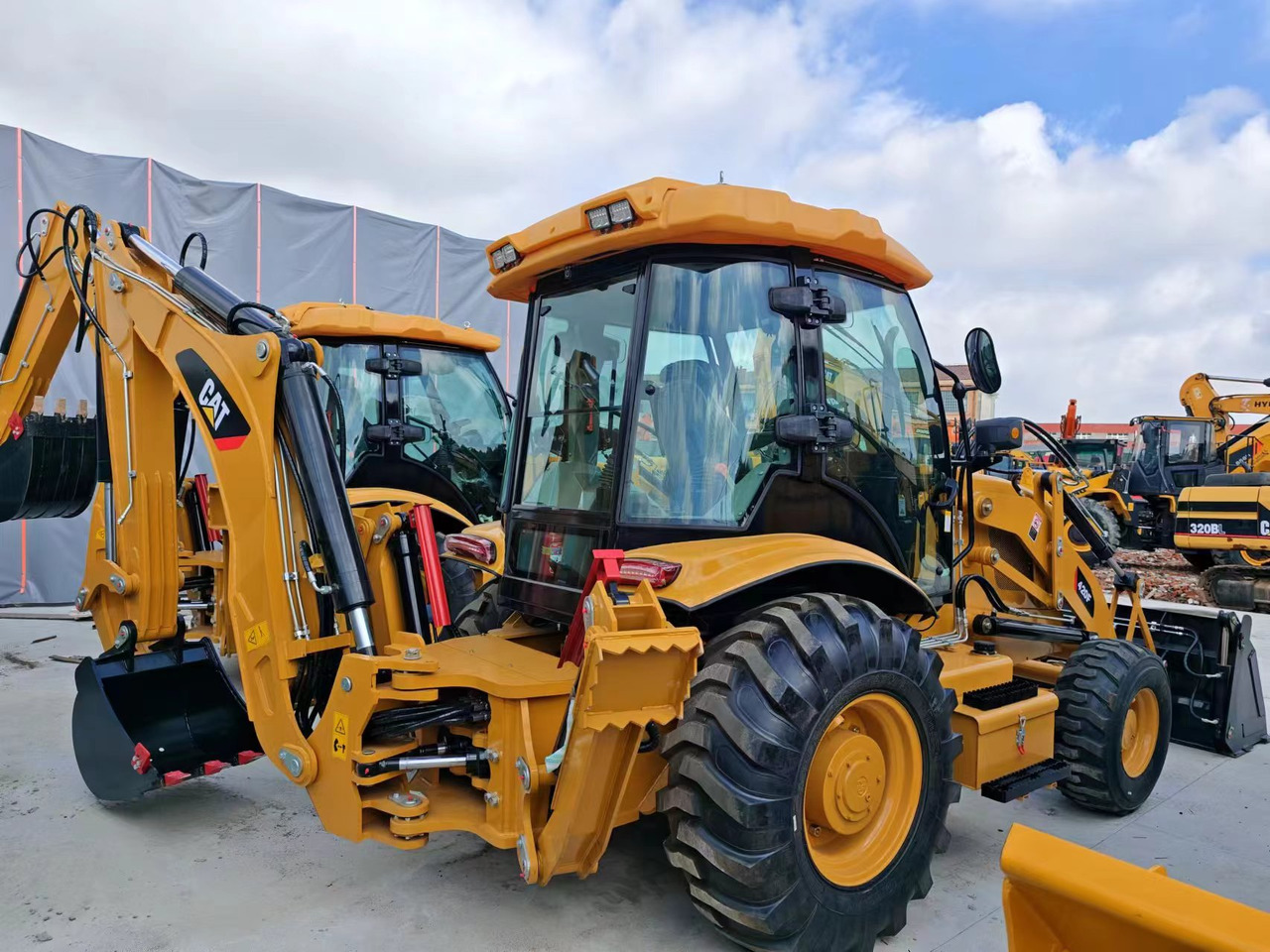 CAT 420F - Backhoe loader: picture 5 CAT 420F - Backhoe loader: picture 5