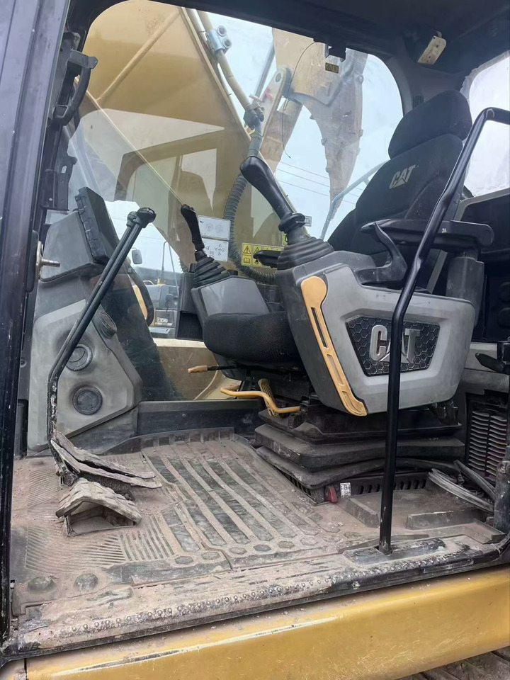 CATERPILLAR 320GC CAT - Crawler excavator: picture 3 CATERPILLAR 320GC CAT - Crawler excavator: picture 3