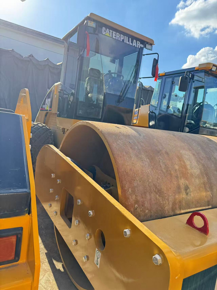 CATERPILLAR CS683E - Road roller: picture 3 CATERPILLAR CS683E - Road roller: picture 3