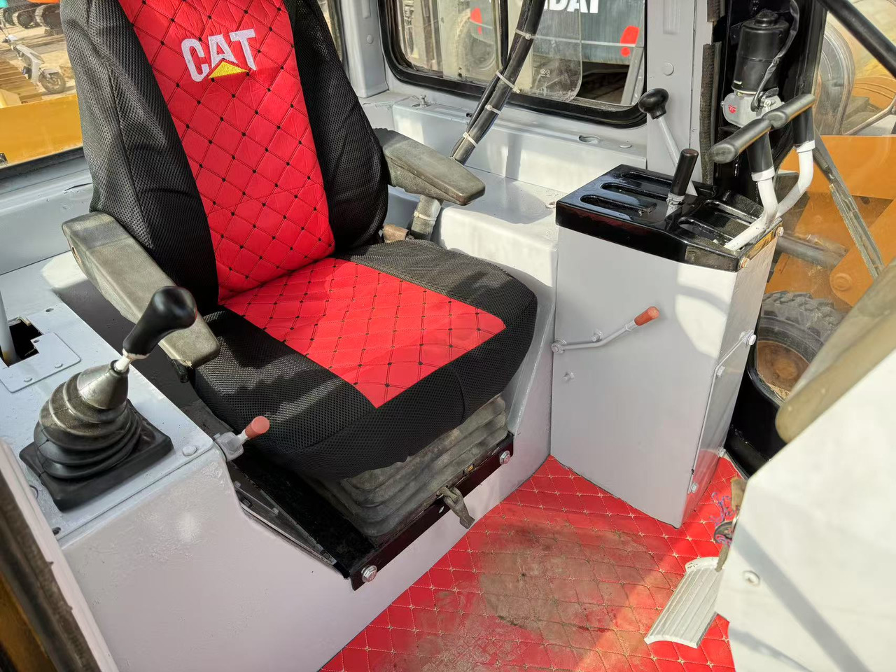 CATERPILLAR D6G2 - Bulldozer: picture 5 CATERPILLAR D6G2 - Bulldozer: picture 5