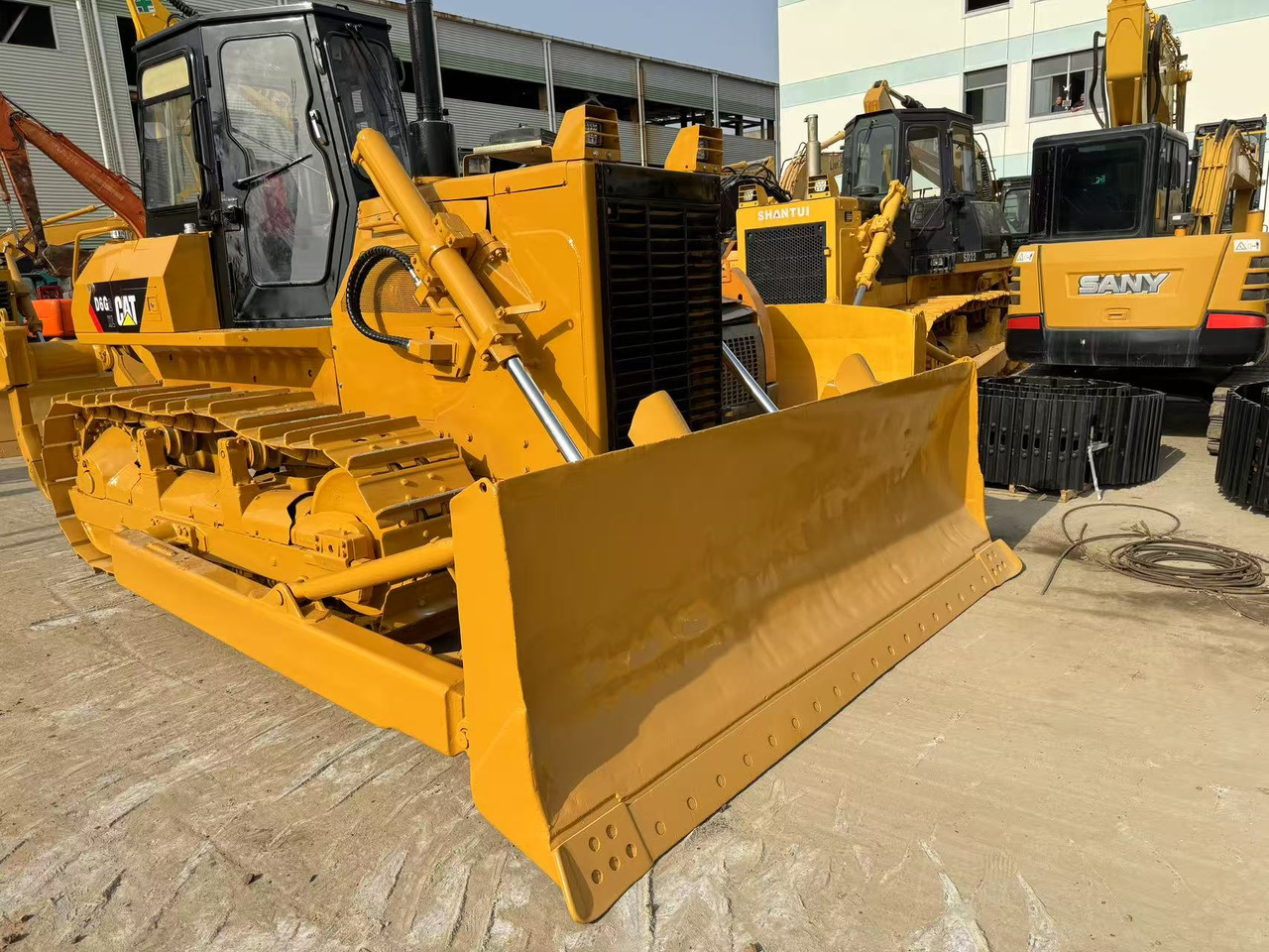 CATERPILLAR D6G2 - Bulldozer: picture 4 CATERPILLAR D6G2 - Bulldozer: picture 4