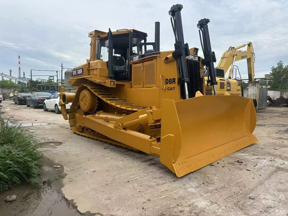 CATERPILLAR D8R - Bulldozer: picture 3 CATERPILLAR D8R - Bulldozer: picture 3