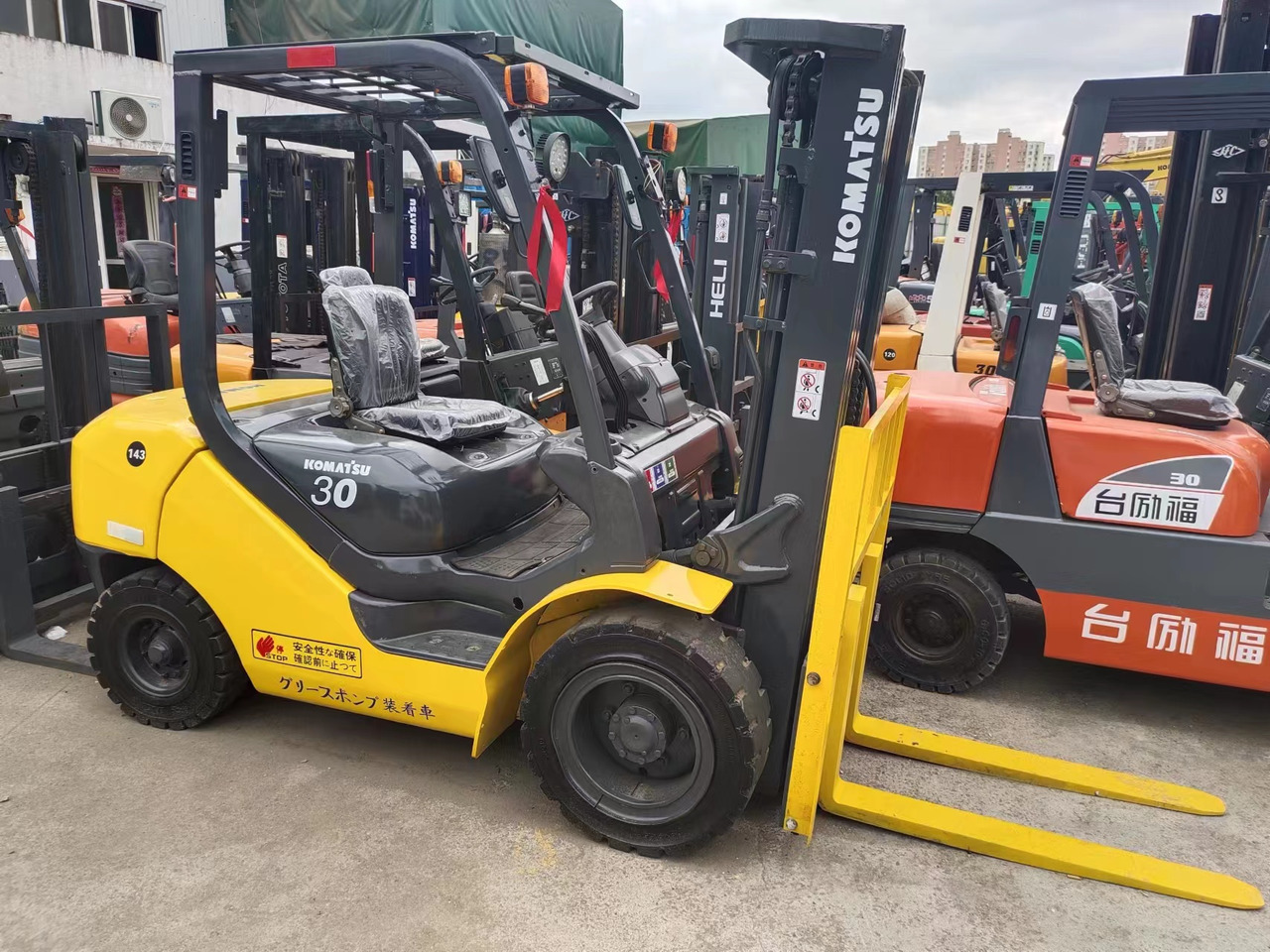 KOMATSU FD30 - Diesel forklift: picture 1 KOMATSU FD30 - Diesel forklift: picture 1