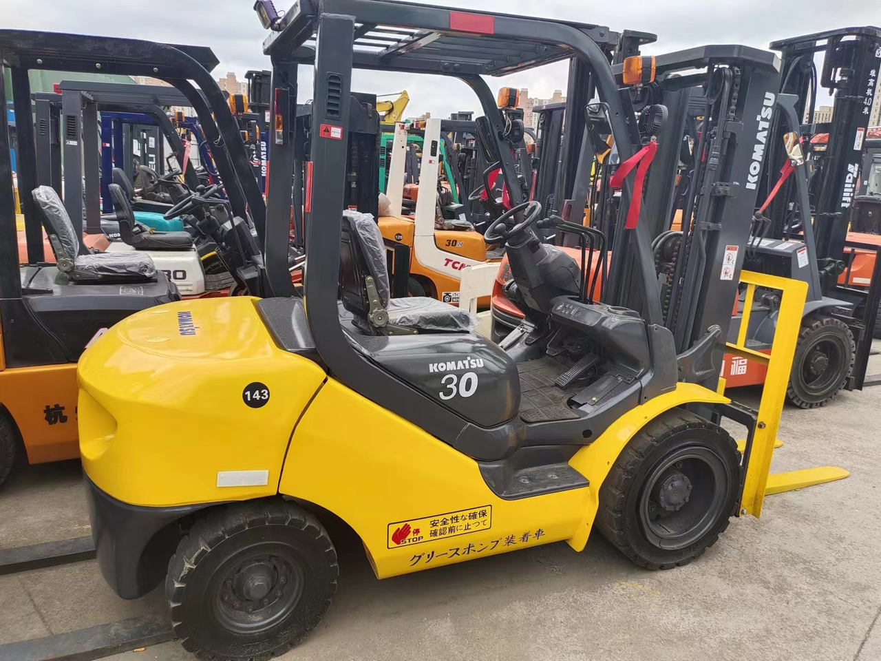KOMATSU FD30 - Diesel forklift: picture 5 KOMATSU FD30 - Diesel forklift: picture 5