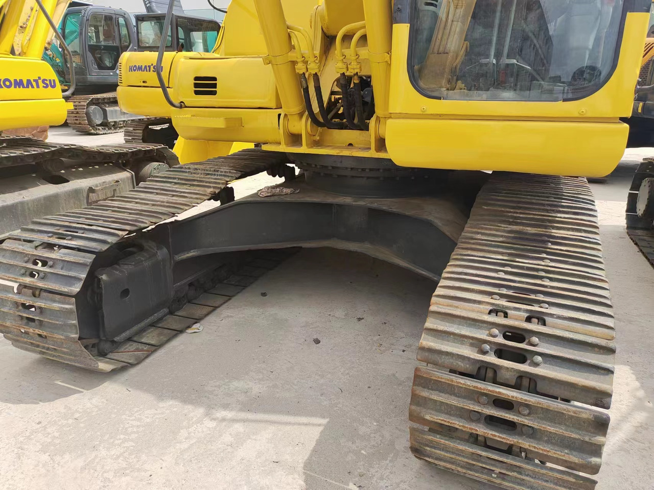 KOMATSU PC200-7 - Crawler excavator: picture 5 KOMATSU PC200-7 - Crawler excavator: picture 5