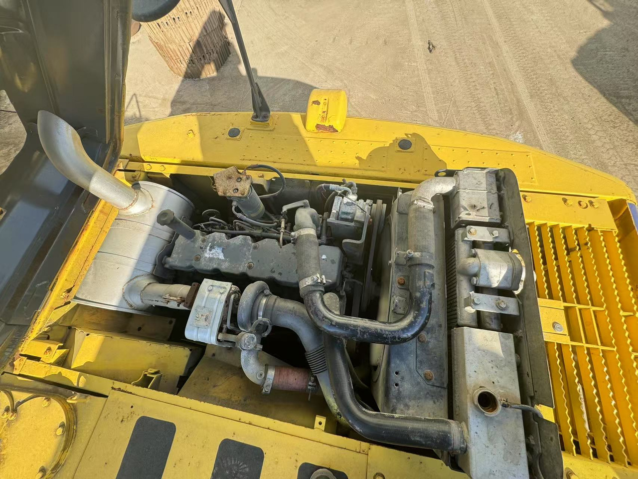 Crawler excavator KOMATSU PC200-8: picture 7 Crawler excavator KOMATSU PC200-8: picture 7