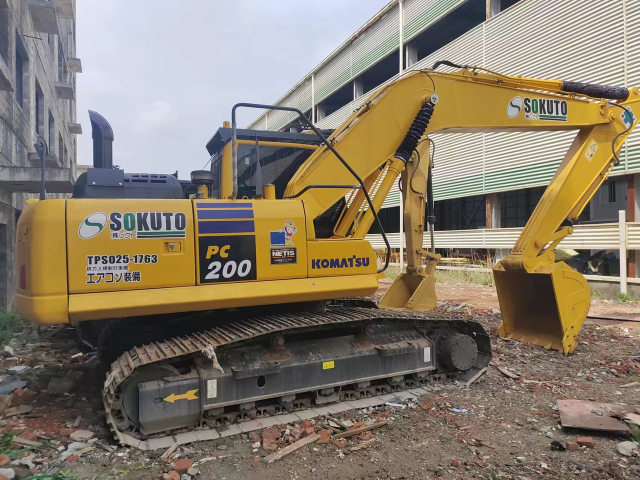 KOMATSU PC200-8N1 - Crawler excavator: picture 1 KOMATSU PC200-8N1 - Crawler excavator: picture 1