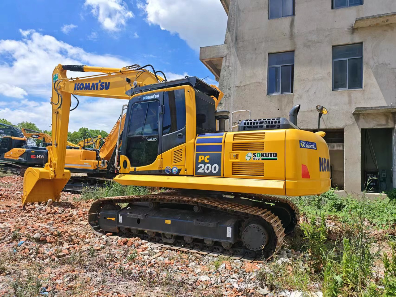 KOMATSU PC200-8N1 surplus Japan PC55 PC60-7 PC200-7 PC200-8 - Crawler excavator: picture 1 KOMATSU PC200-8N1 surplus Japan PC55 PC60-7 PC200-7 PC200-8 - Crawler excavator: picture 1
