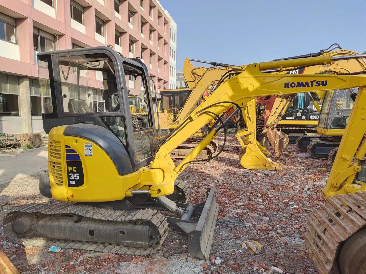KOMATSU PC35MR PC40 PC45 PC50 PC55 PC60 - Mini excavator: picture 4 KOMATSU PC35MR PC40 PC45 PC50 PC55 PC60 - Mini excavator: picture 4