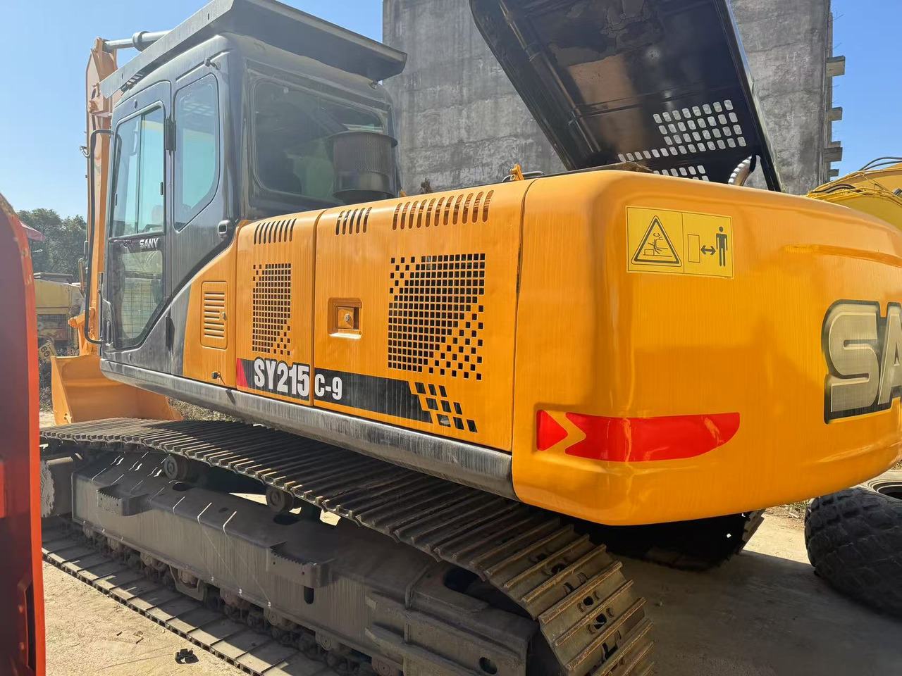 SANY SY215C - Crawler excavator: picture 2 SANY SY215C - Crawler excavator: picture 2