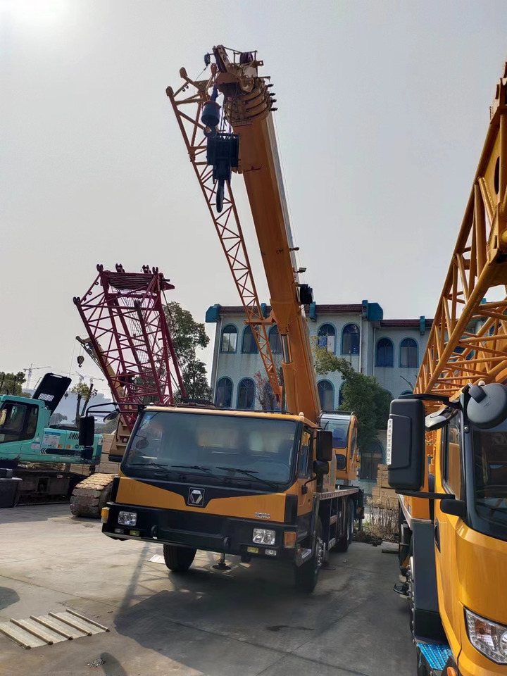 XCMG QY25K - Mobile crane: picture 3 XCMG QY25K - Mobile crane: picture 3