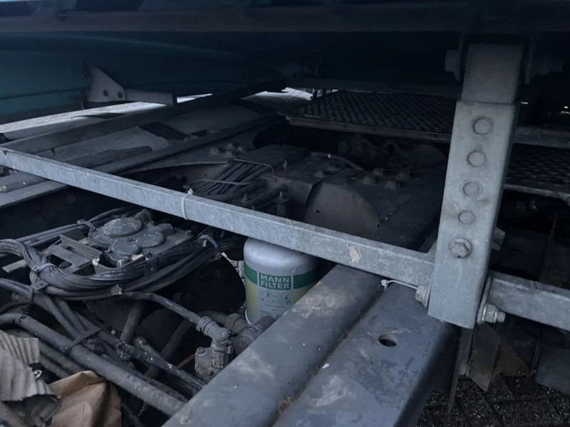 Tractor unit DAF XF 105.460 Tractor unit: picture 10