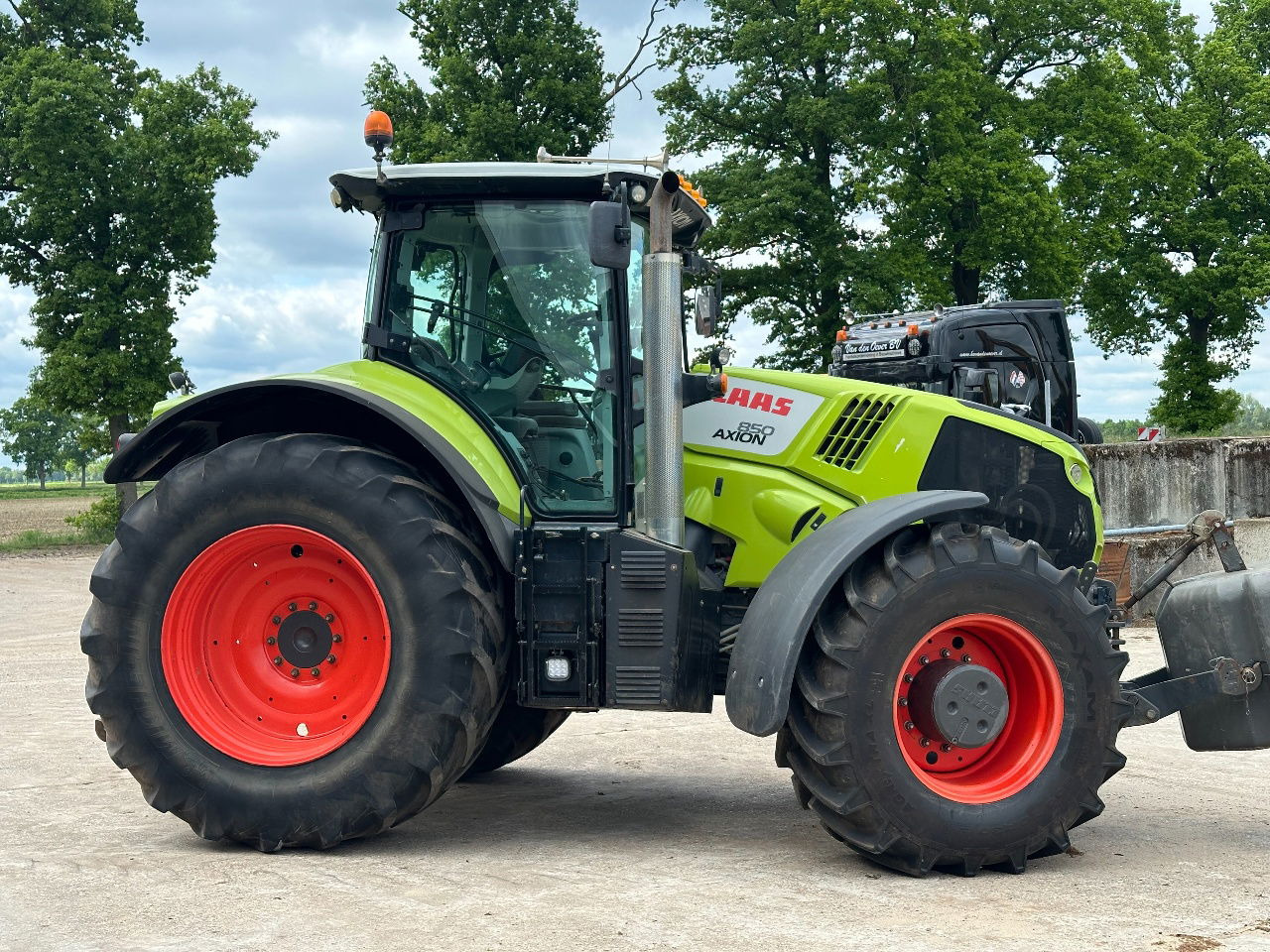 Claas Axion 850 Cmatic - Farm tractor: picture 5 Claas Axion 850 Cmatic - Farm tractor: picture 5