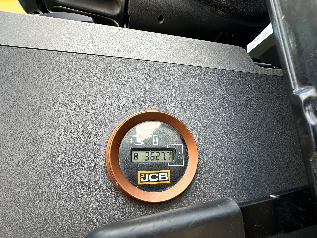 Crawler excavator JCB 220Xlc: picture 8 Crawler excavator JCB 220Xlc: picture 8