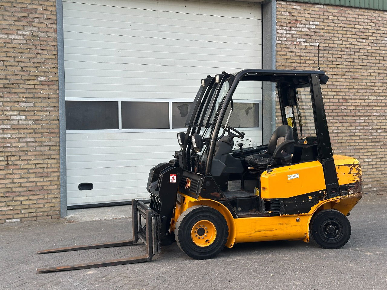 JCB TLT 2,5D - Forklift: picture 1 JCB TLT 2,5D - Forklift: picture 1