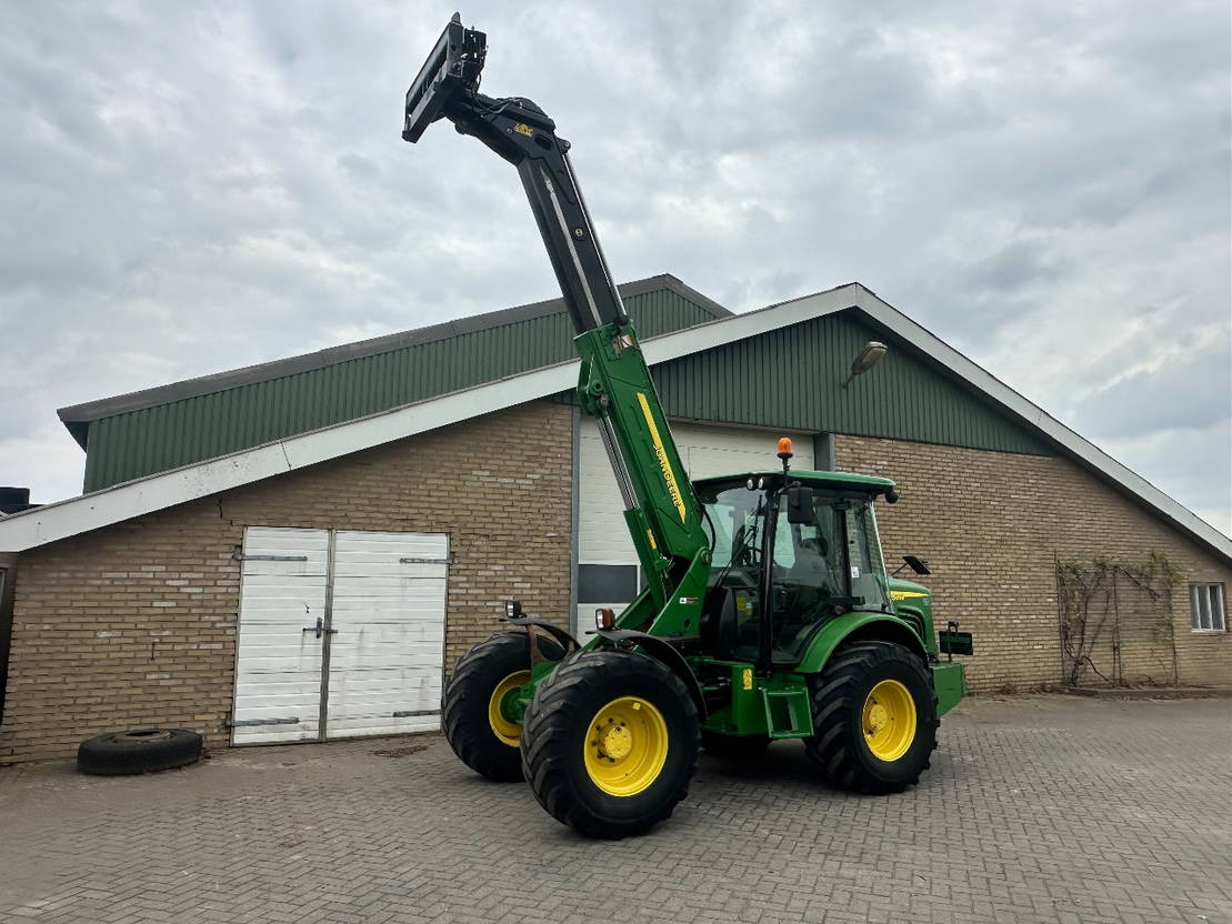 Telescopic wheel loader John Deere 3800: picture 6 Telescopic wheel loader John Deere 3800: picture 6