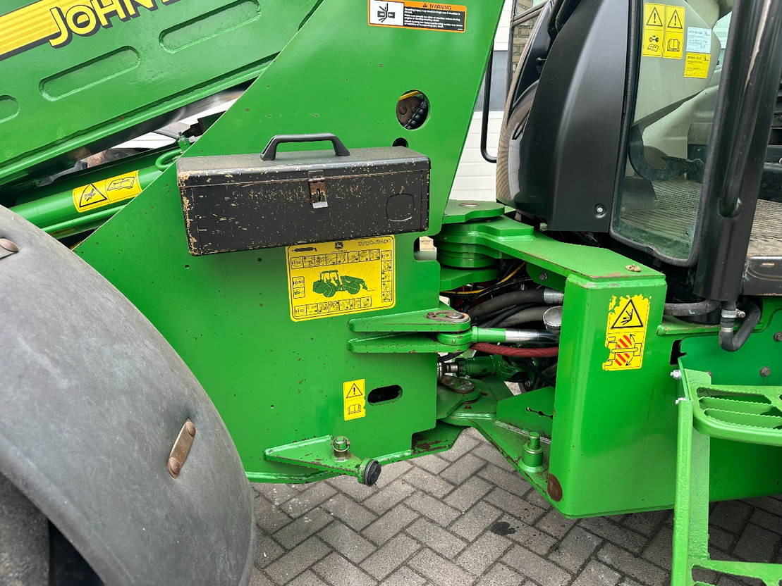 Telescopic wheel loader John Deere 3800: picture 20 Telescopic wheel loader John Deere 3800: picture 20
