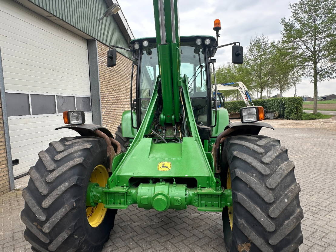 Telescopic wheel loader John Deere 3800: picture 8 Telescopic wheel loader John Deere 3800: picture 8