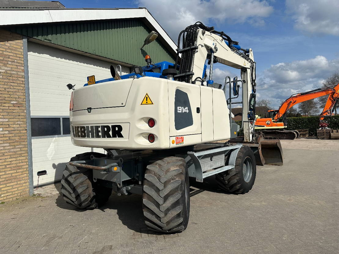 Liebherr A914 - Wheel excavator: picture 4 Liebherr A914 - Wheel excavator: picture 4