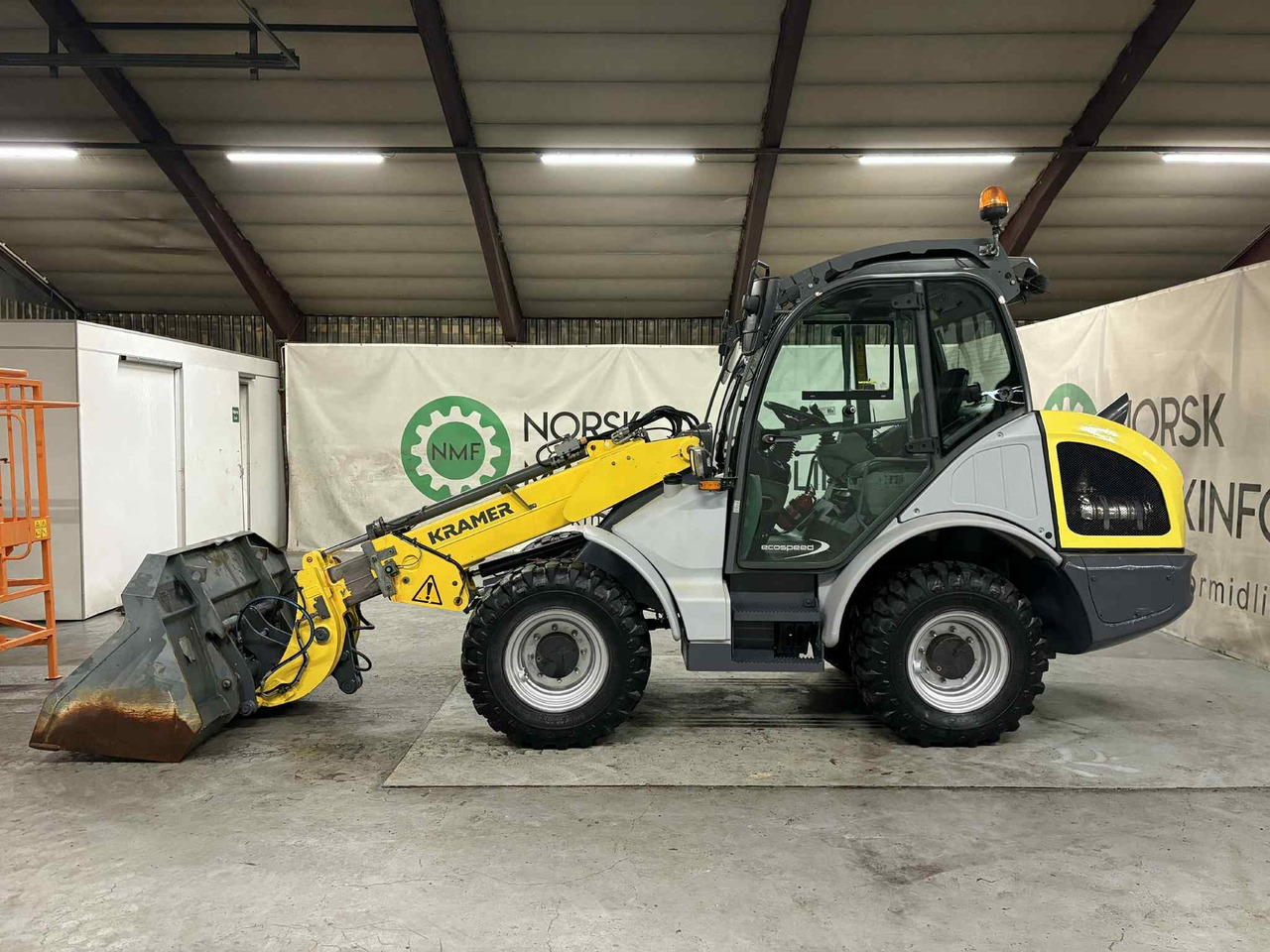 KramerAllrad 8085T #Traktor, Mannskapskurv og Skuffe - Wheel loader: picture 3 KramerAllrad 8085T #Traktor, Mannskapskurv og Skuffe - Wheel loader: picture 3