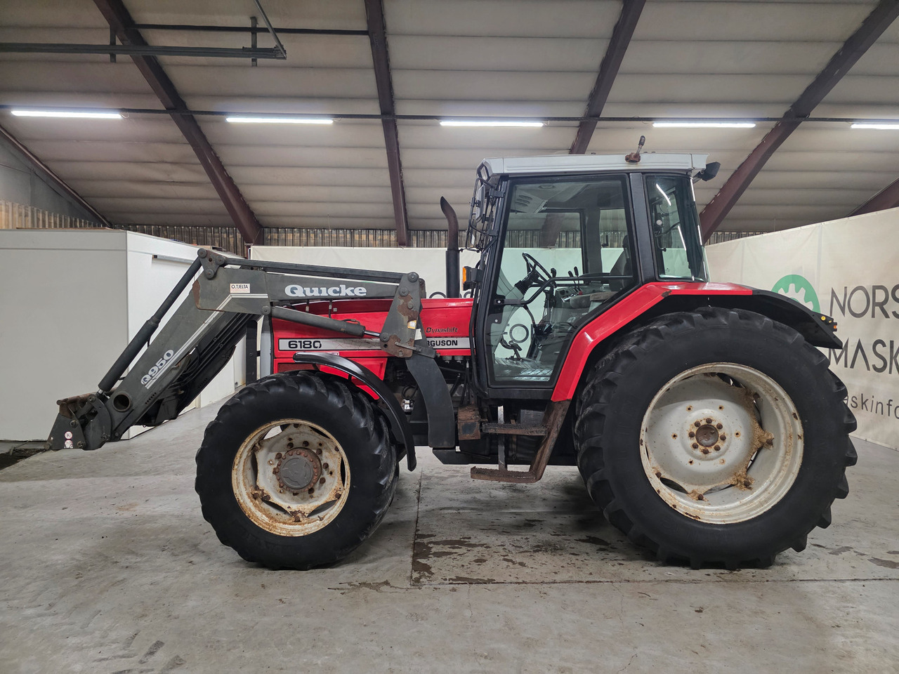 Massey Ferguson 6180 - Farm tractor: picture 2 Massey Ferguson 6180 - Farm tractor: picture 2