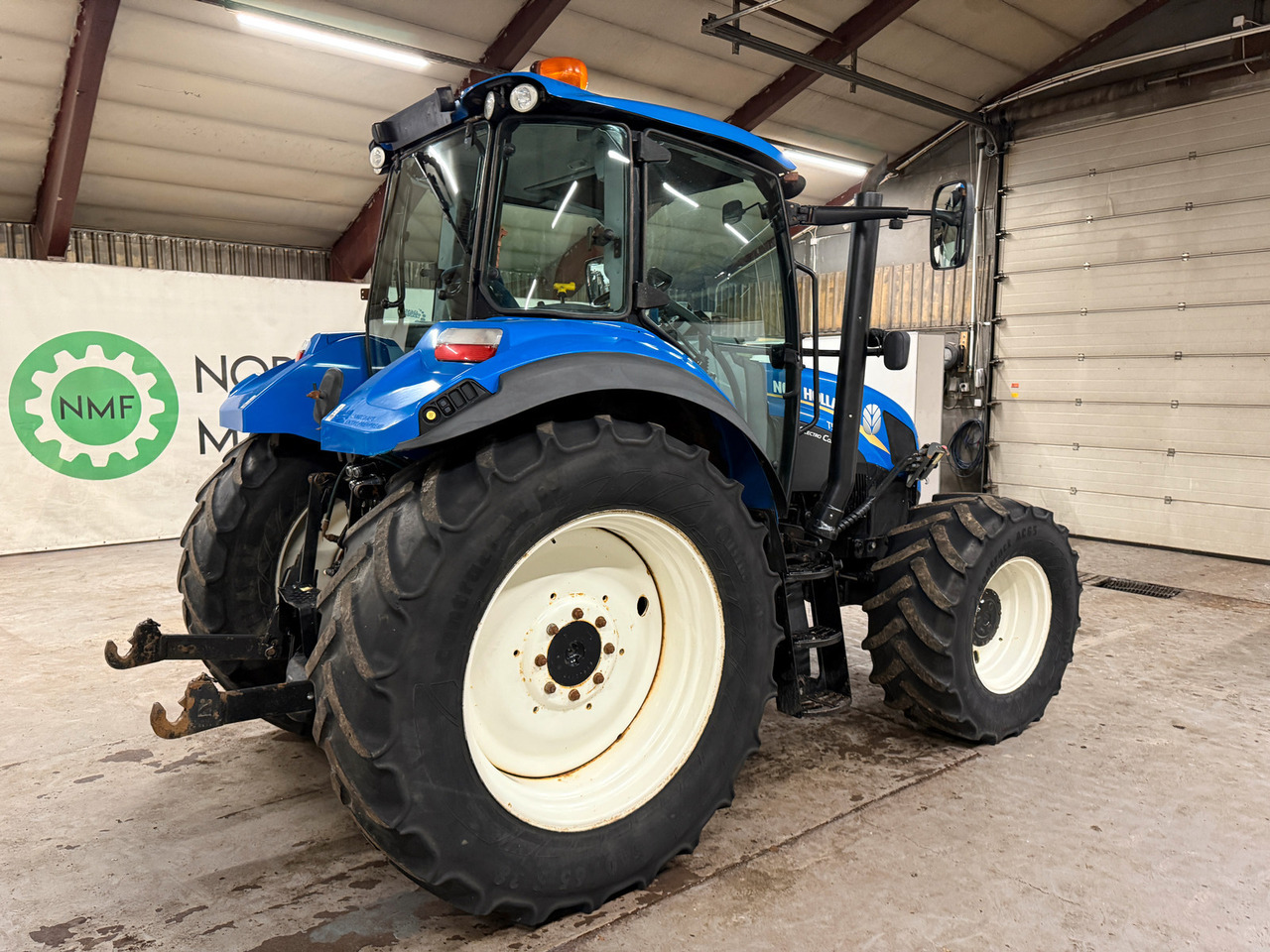 New Holland T5.115 EC - Farm tractor: picture 5 New Holland T5.115 EC - Farm tractor: picture 5