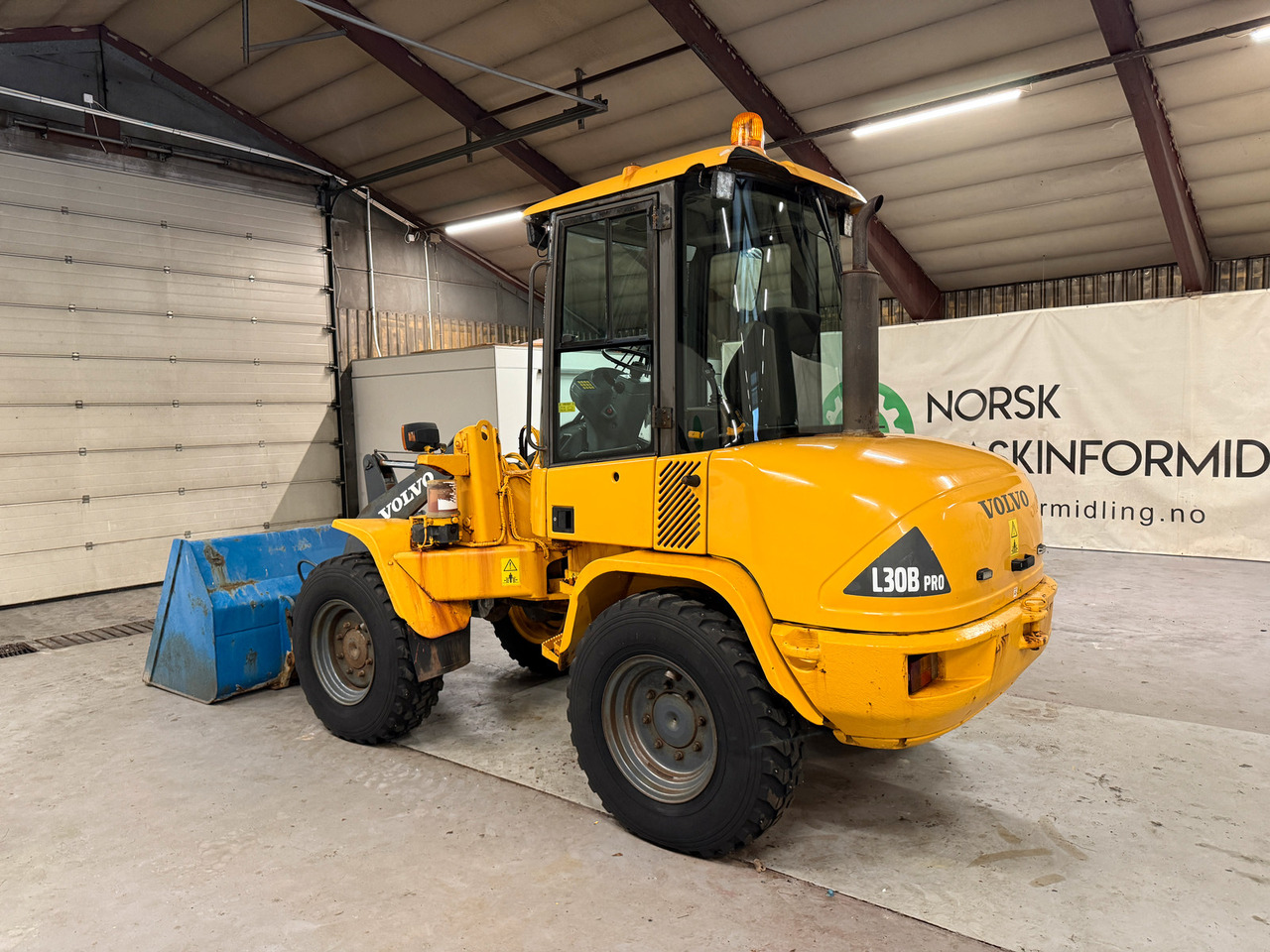 Volvo L30B - Wheel loader: picture 3 Volvo L30B - Wheel loader: picture 3