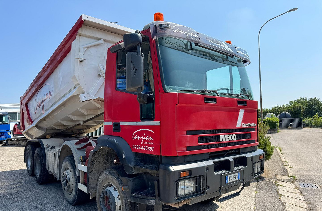 IVECO TRAKKER 420 - 8X4 - Tipper: picture 4 IVECO TRAKKER 420 - 8X4 - Tipper: picture 4
