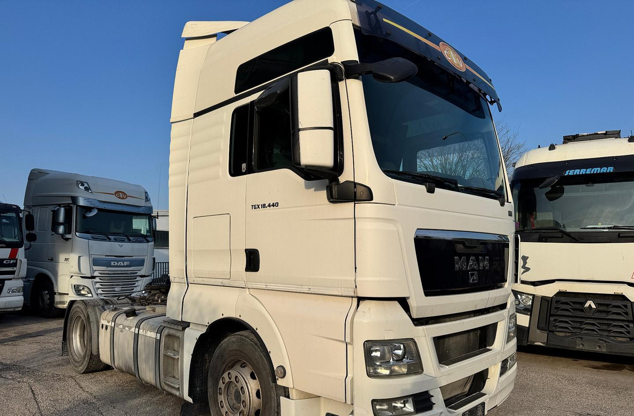 Man tgx 18.440 4x2 / 2011 / euro 5 - Other machinery: picture 3 Man tgx 18.440 4x2 / 2011 / euro 5 - Other machinery: picture 3