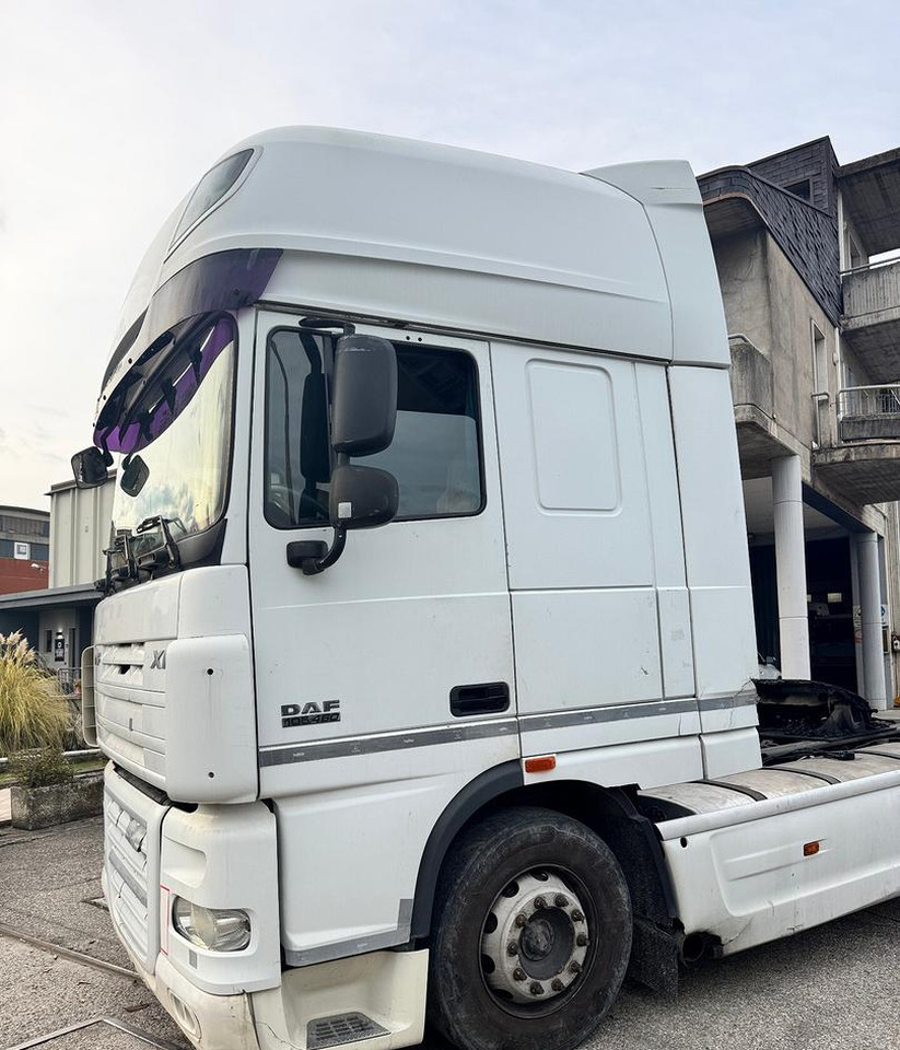 DAF XF 105.460 - 2010 - AUTOMATICO - Tractor unit: picture 2 DAF XF 105.460 - 2010 - AUTOMATICO - Tractor unit: picture 2