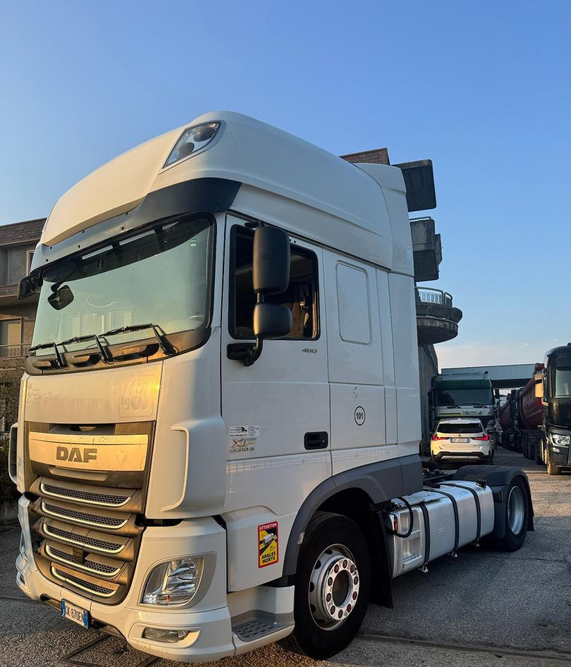 DAF XF 460 FT - 2017 - IMPIANTO RIBALTABILE - Tractor unit: picture 1 DAF XF 460 FT - 2017 - IMPIANTO RIBALTABILE - Tractor unit: picture 1