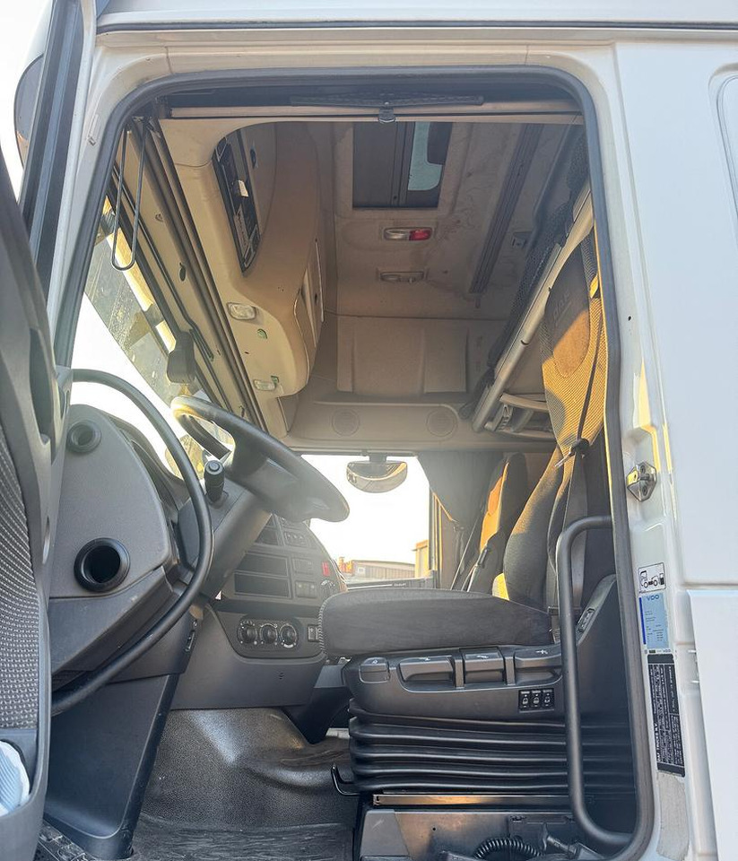 DAF XF 460 FT - 2017 - IMPIANTO RIBALTABILE - Tractor unit: picture 3 DAF XF 460 FT - 2017 - IMPIANTO RIBALTABILE - Tractor unit: picture 3