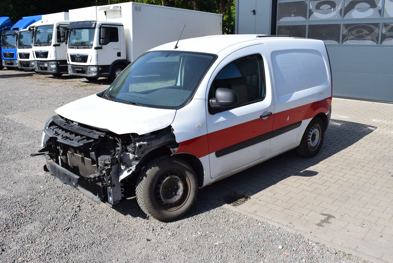 Mercedes-Benz Citan 109 CDI lang Klima AHK Regale UNFALL - Small van: picture 4 Mercedes-Benz Citan 109 CDI lang Klima AHK Regale UNFALL - Small van: picture 4