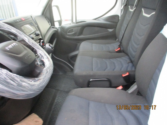 IVECO Daily 35S16V - Panel van: picture 5 IVECO Daily 35S16V - Panel van: picture 5