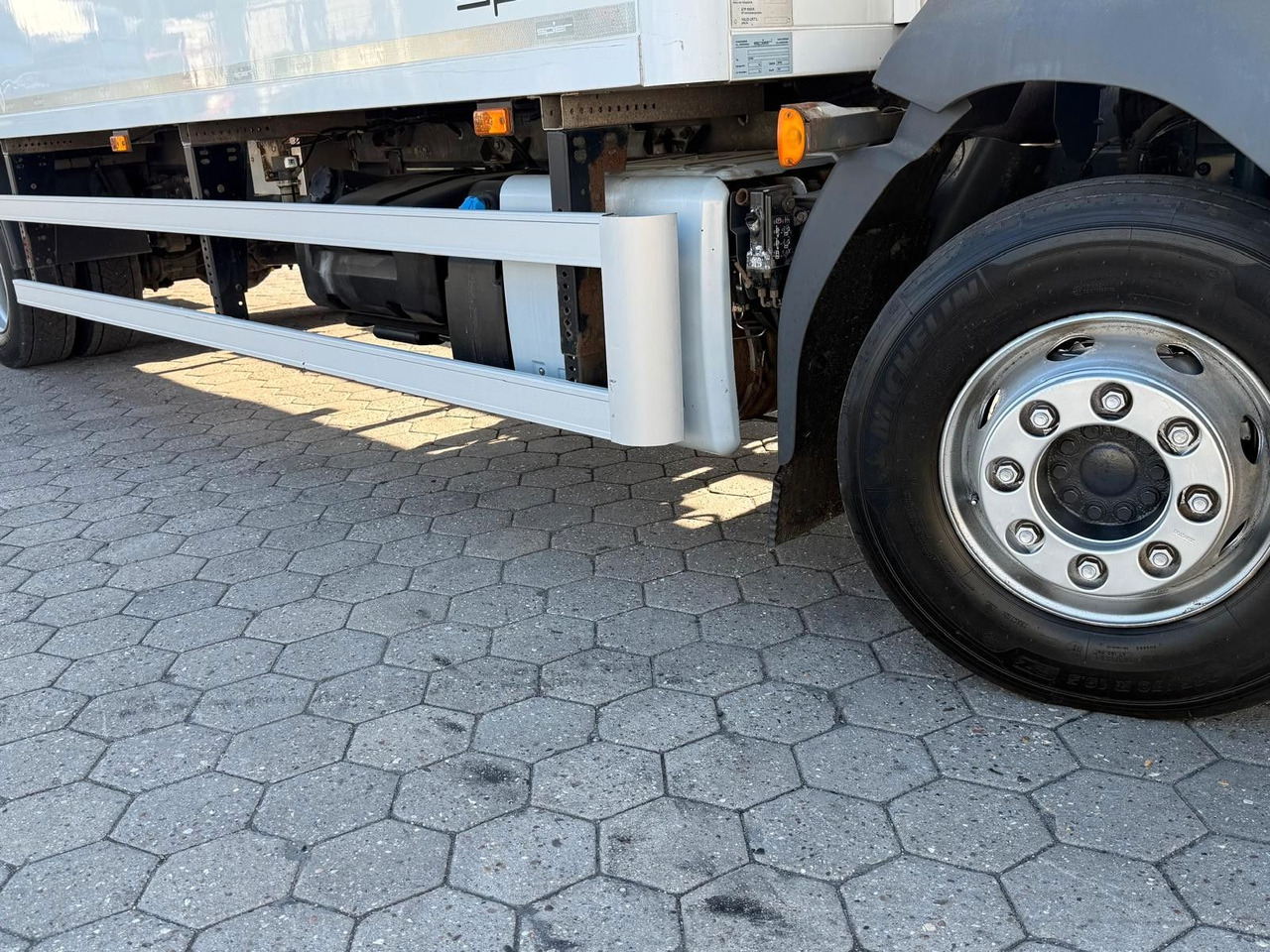 Volvo FL 42 R 240 +Thermoking T-880R+Kamera leasing Volvo FL 42 R 240 +Thermoking T-880R+Kamera: picture 15 Volvo FL 42 R 240 +Thermoking T-880R+Kamera leasing Volvo FL 42 R 240 +Thermoking T-880R+Kamera: picture 15