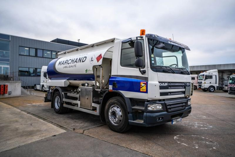 DAF CF 75 360 +ALU MAGYAR 13.500L /4COMP + INTARDER - Tank truck: picture 2 DAF CF 75 360 +ALU MAGYAR 13.500L /4COMP + INTARDER - Tank truck: picture 2