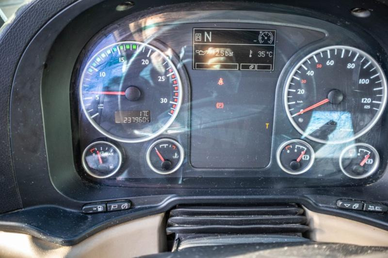 Concrete mixer truck MAN TGS 32.360 BB + BAND/TAPIS/BELT T40: picture 10