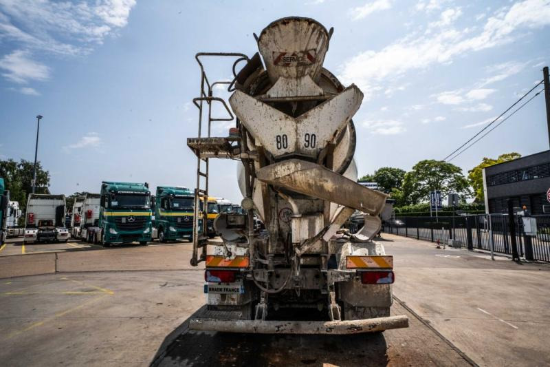 MAN TGS 32 360 BB+ LIEBHERR 9m3 - Concrete mixer truck: picture 5 MAN TGS 32 360 BB+ LIEBHERR 9m3 - Concrete mixer truck: picture 5