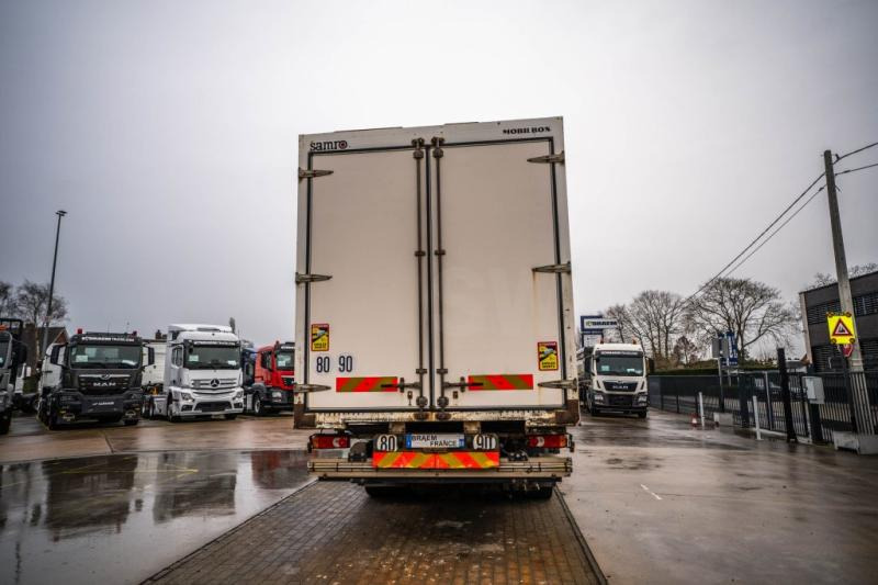 Renault PREMIUM 340 DXI - Box truck: picture 4 Renault PREMIUM 340 DXI - Box truck: picture 4