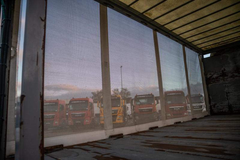 Curtainsider truck Renault PREMIUM LANDER 460DXI-6x2+10 pneus/tires-intarder: picture 7 Curtainsider truck Renault PREMIUM LANDER 460DXI-6x2+10 pneus/tires-intarder: picture 7