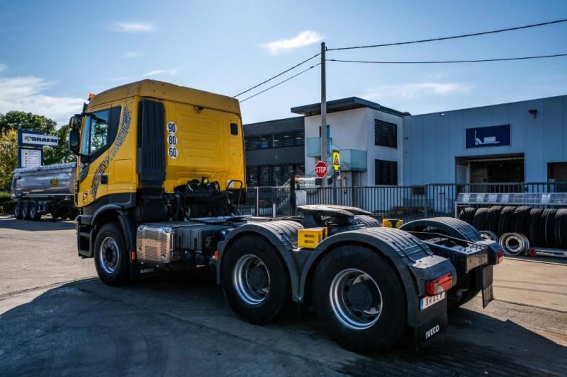Iveco 570 W-WAY + INTARDER+HYDR. - Tractor unit: picture 4 Iveco 570 W-WAY + INTARDER+HYDR. - Tractor unit: picture 4