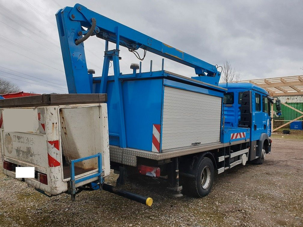 MAN TGL 8.180 Hubarbeitsbühne WuMAG 17 m - Truck mounted aerial platform: picture 5 MAN TGL 8.180 Hubarbeitsbühne WuMAG 17 m - Truck mounted aerial platform: picture 5